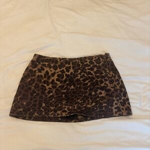 Abercrombie & Fitch Cheetah Skort